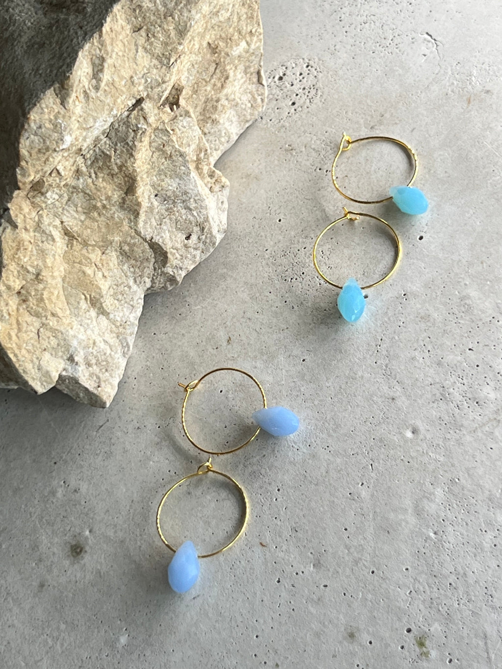 Turquoise Light Blue Chalcedon Creolen