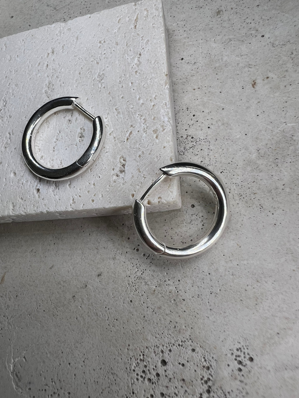 Glas organic Circle `Green Beryll´ 925 Silverhoops in 18k Gold