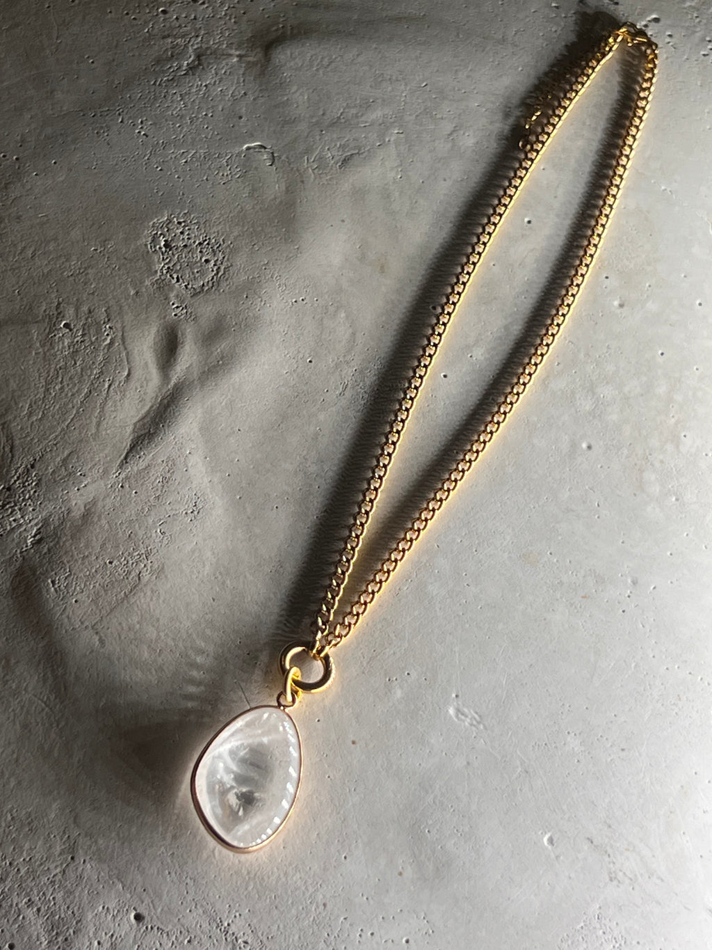 Maxi 18k Choker mit Bergkristall