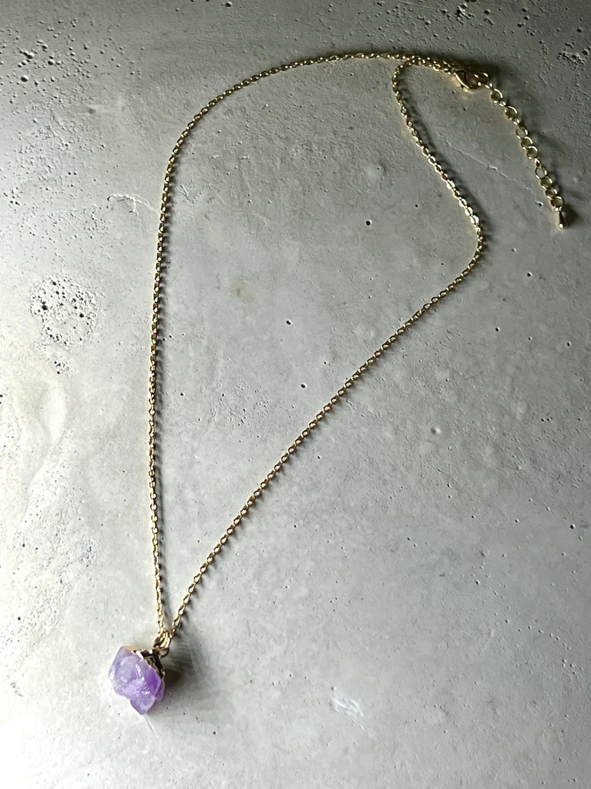 Raw Amethyst Halskette 18k