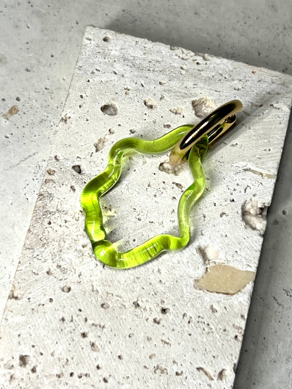 Glas organic Circle `Green Beryll´ 925 Silverhoops in 18k Gold