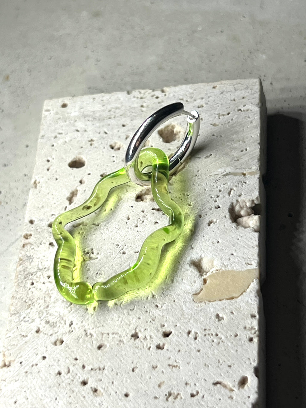 Glas organic Circle `Green Beryll´ 925 Silverhoops in 18k Gold
