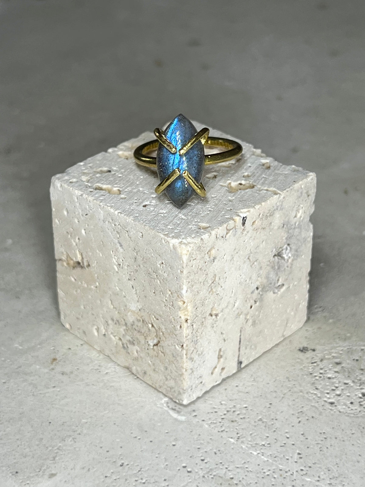 Neptune Labradorit Ring