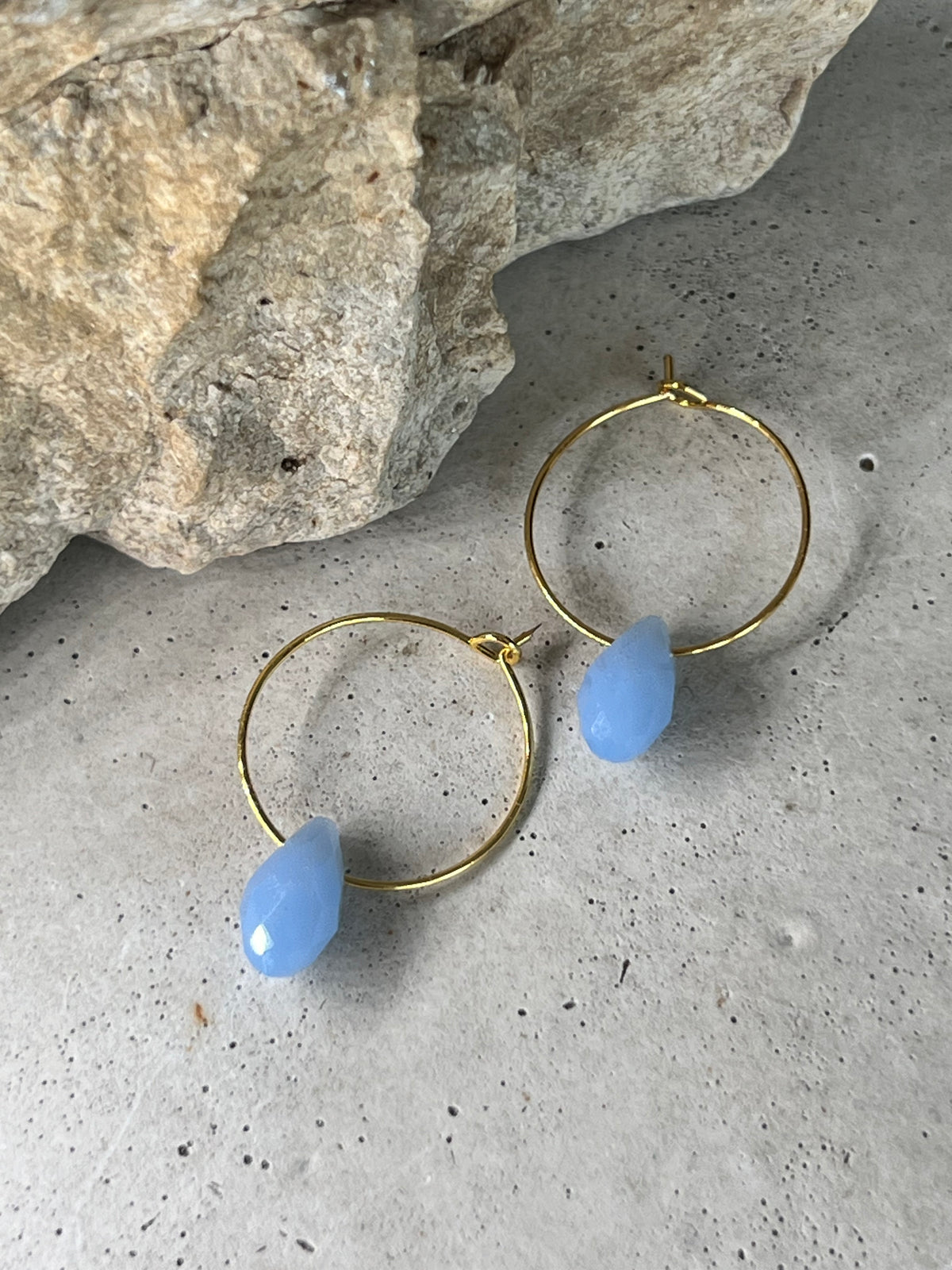 Hellblau Fliederfarbene Chalcedon Creolen