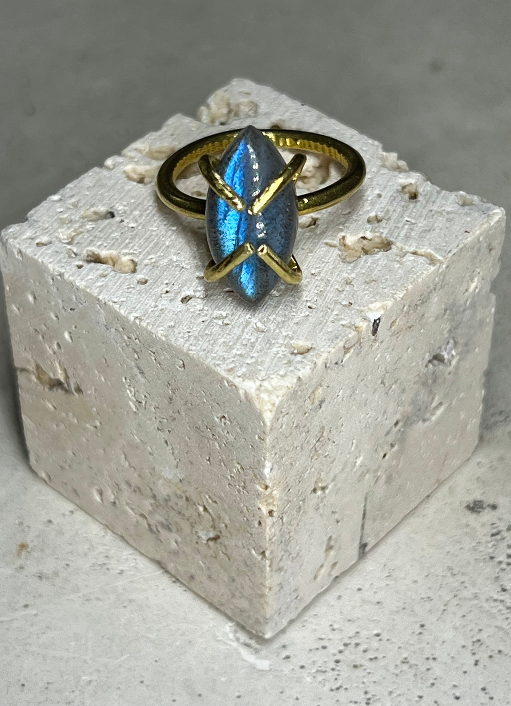 Neptune Labradorit Ring