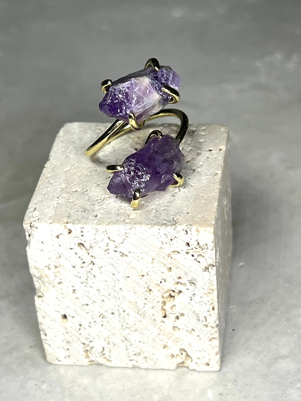 Raw Amethyst Ring 18k No 01