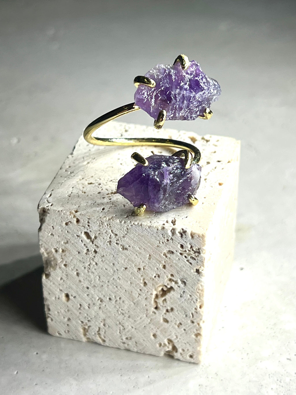 Raw Amethyst Ring 18k No 04