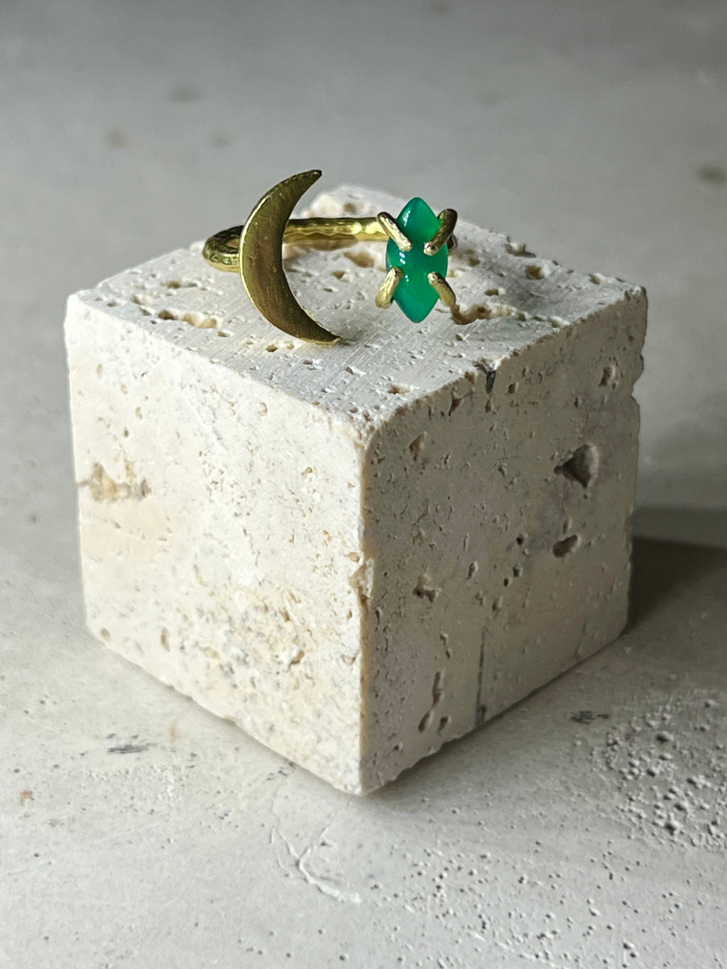 Green onyx moon ring