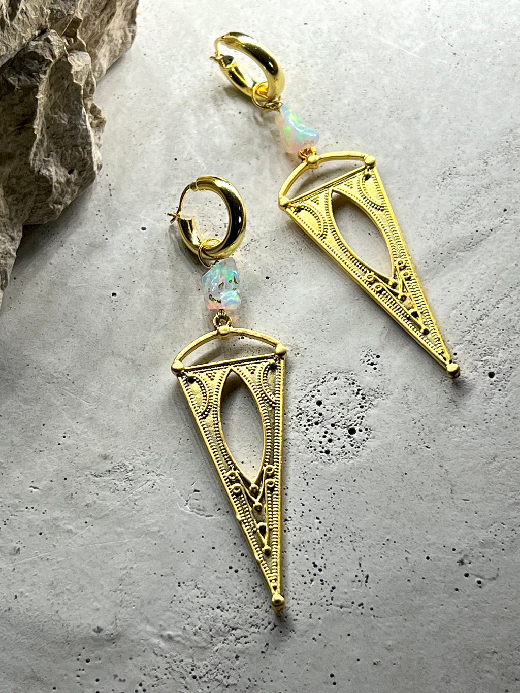 Devi golden Opal 18k