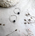 Yulia Silbercreolen mit black Onyx in matt