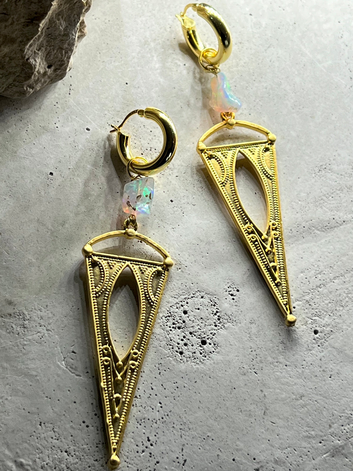 Devi golden Opal 18k
