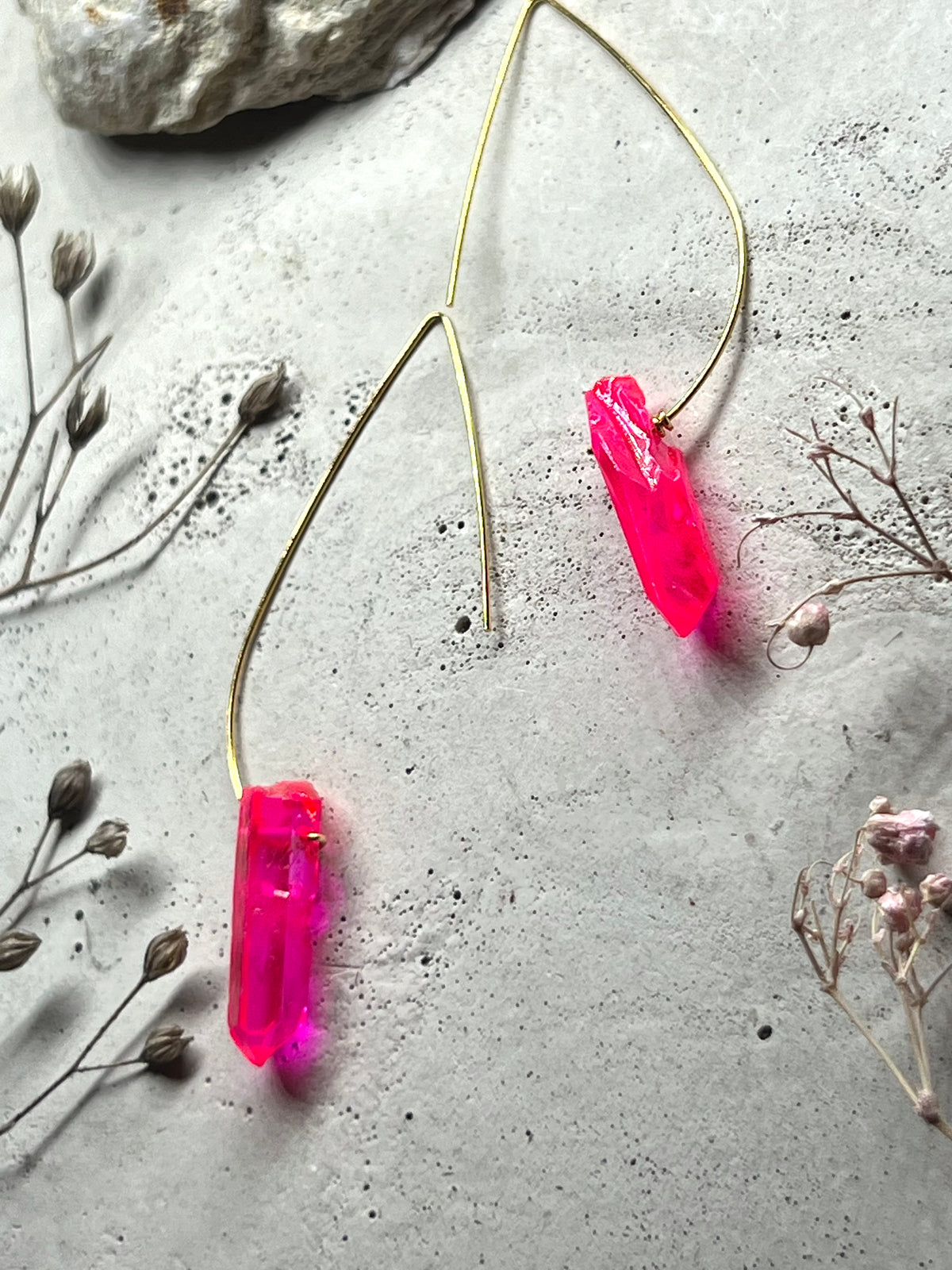 Rush crystal tip earrings neon pink