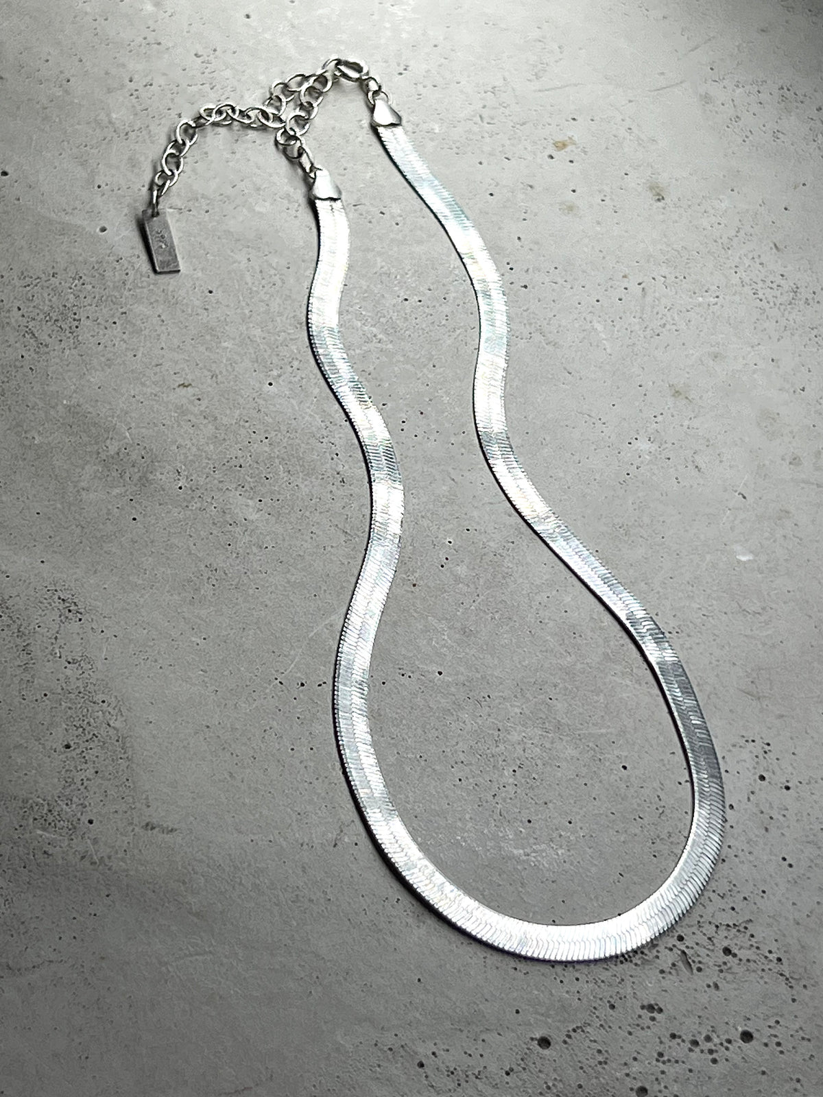 Universe 925 Silver Snake Choker