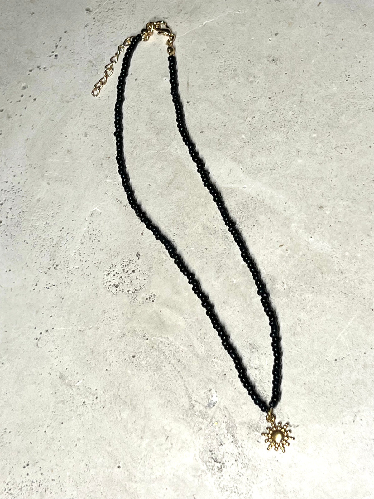 Cutie Perlenkette black Pearls with Sun