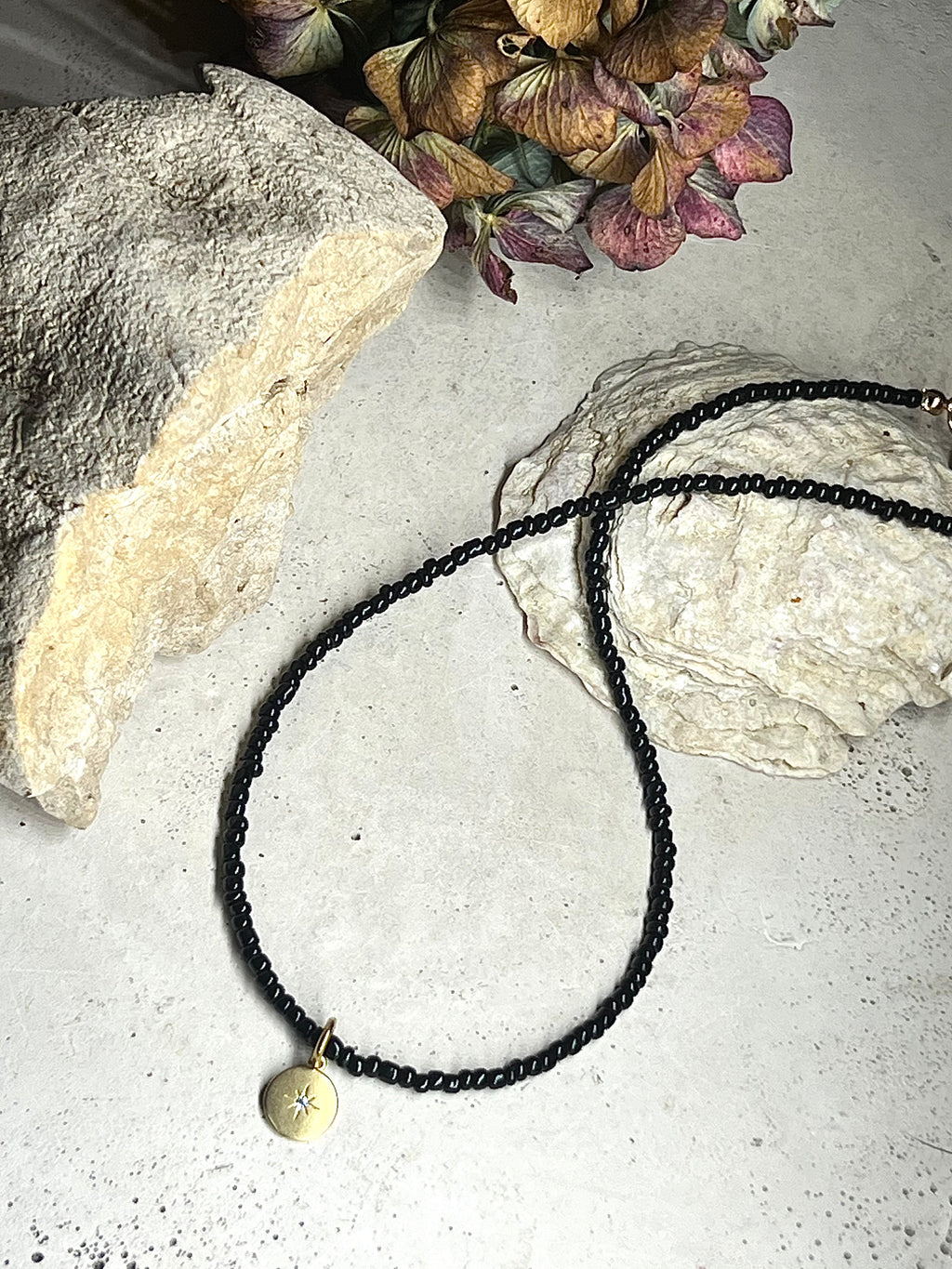 Cutie Perlenkette black Pearls with Crystal Star Anhänger