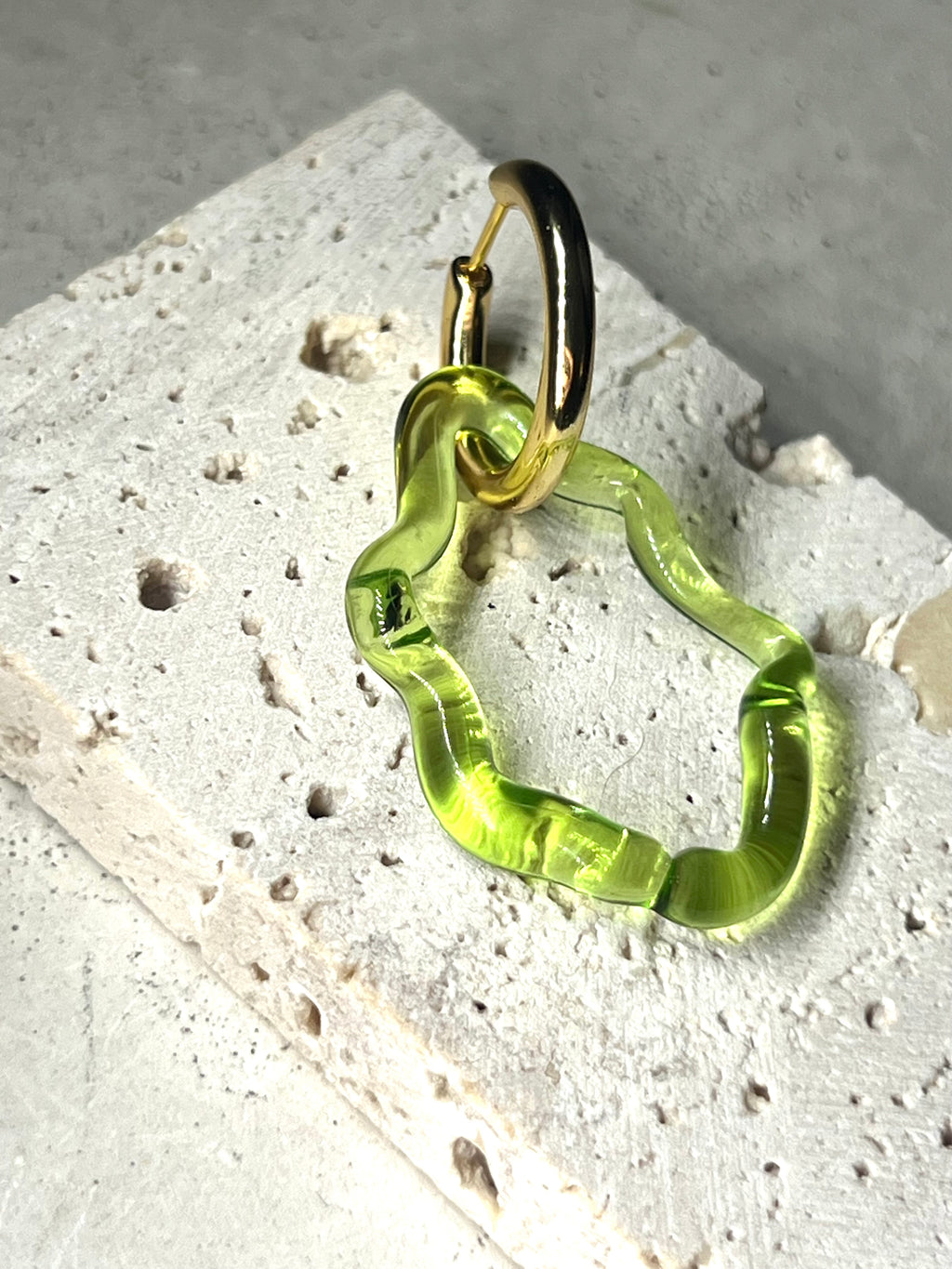 Glas organic Circle `Green Beryll´ 925 Silverhoops in 18k Gold