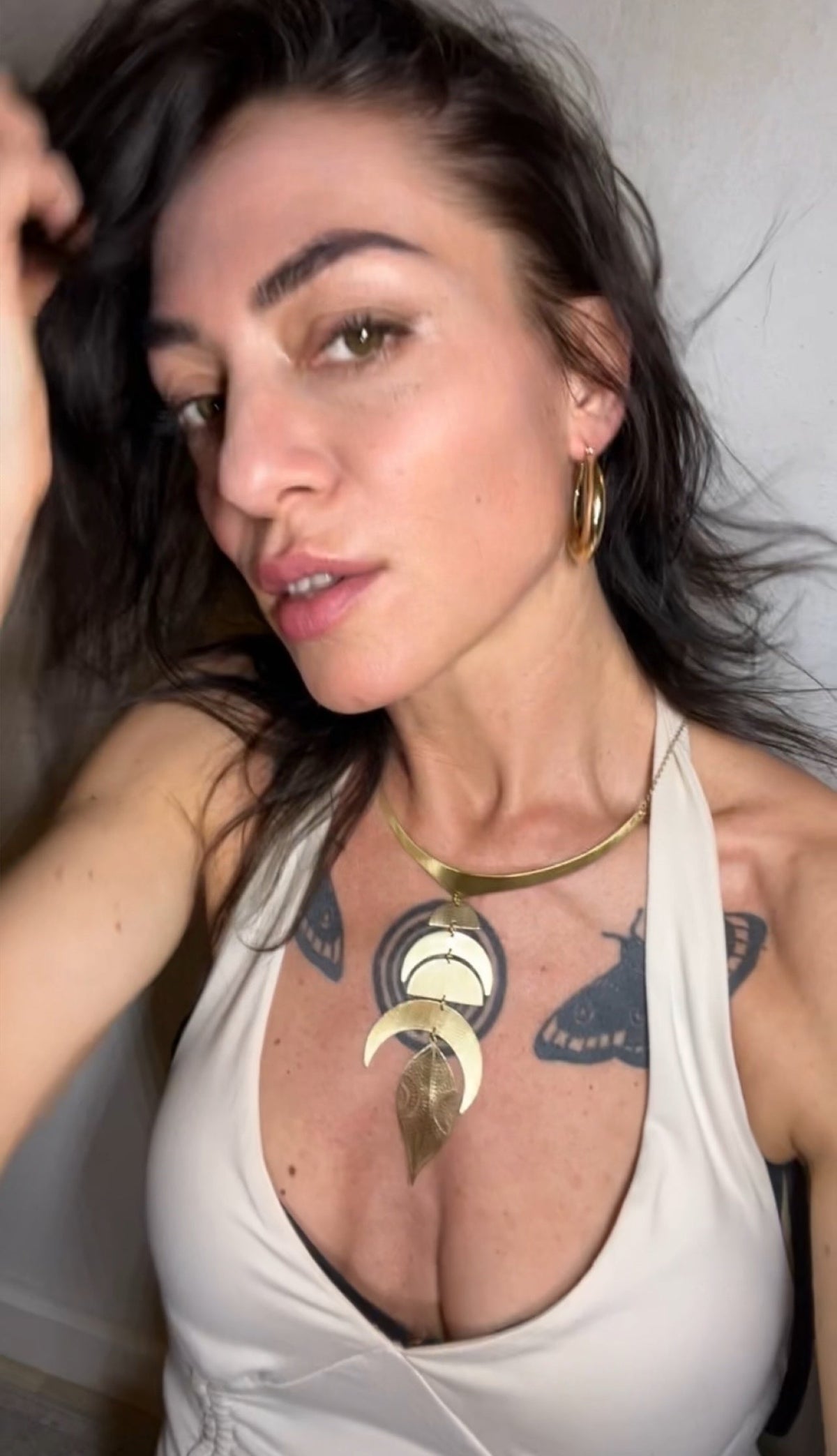 Ayokha Choker