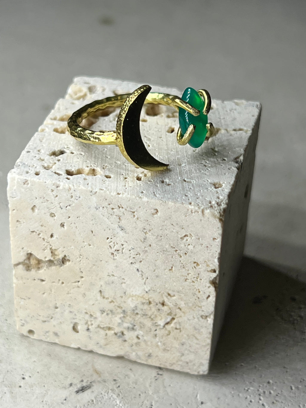 Green onyx moon ring