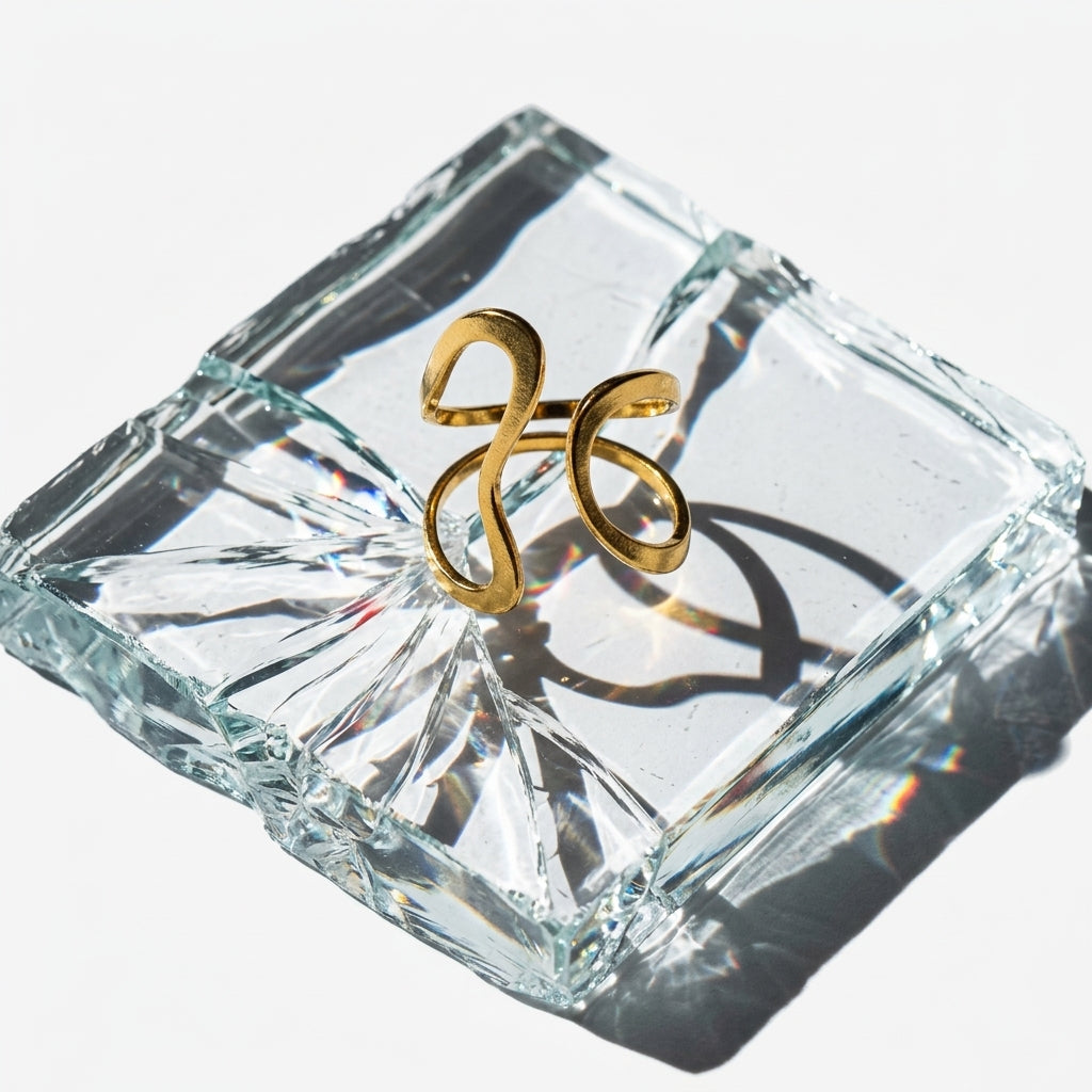 Sculptural ring — Refractive Glass Play | Generated by Modelize
