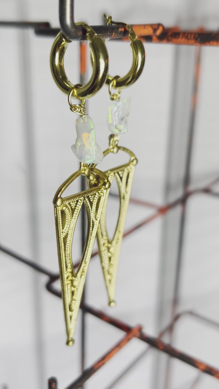 Devi golden Opal 18k
