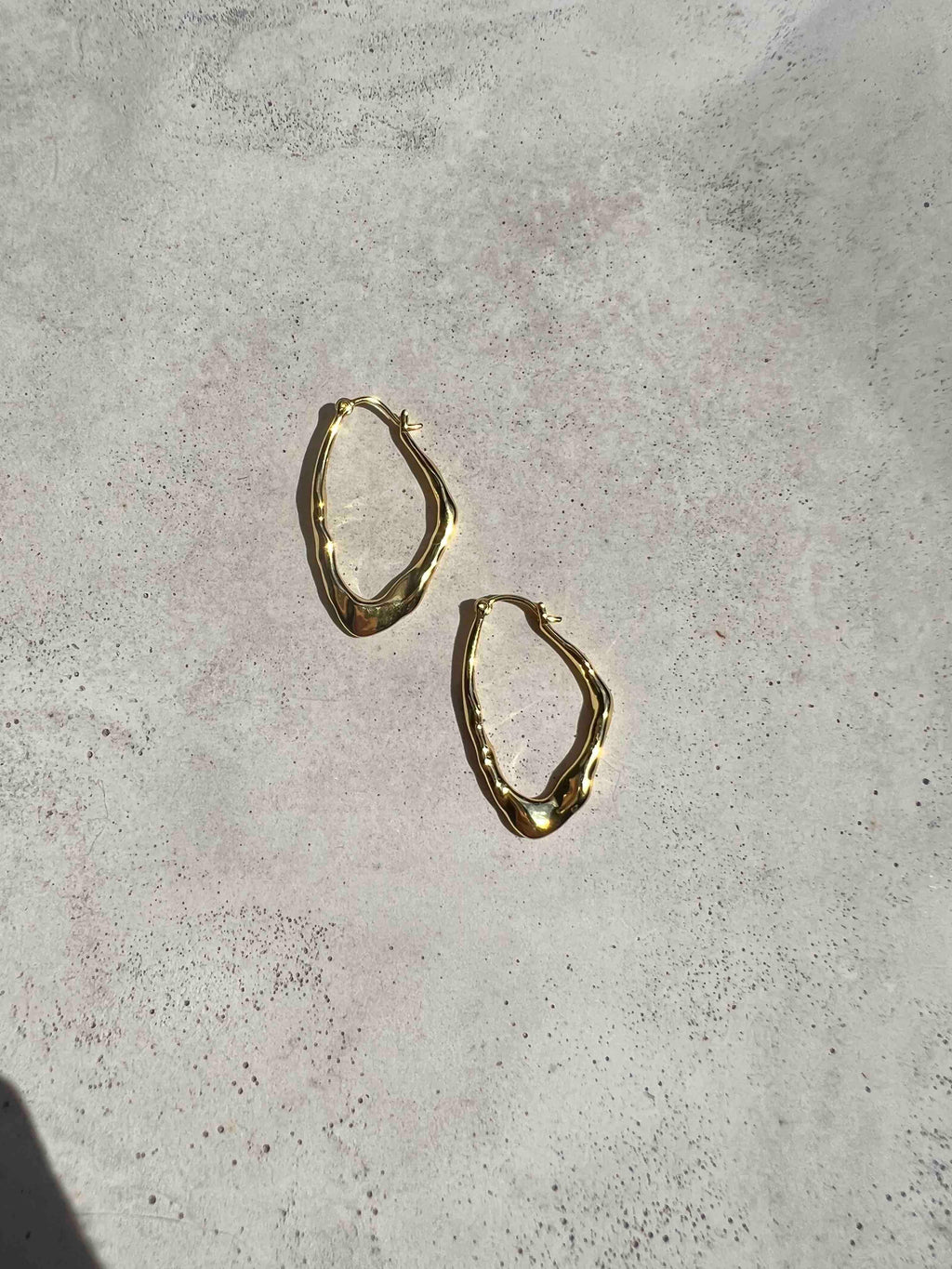 Stash 18 K Gold - allmymillionmoons