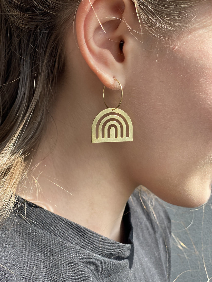 AMMM statement earrings Bogen Ohrringe - allmymillionmoons