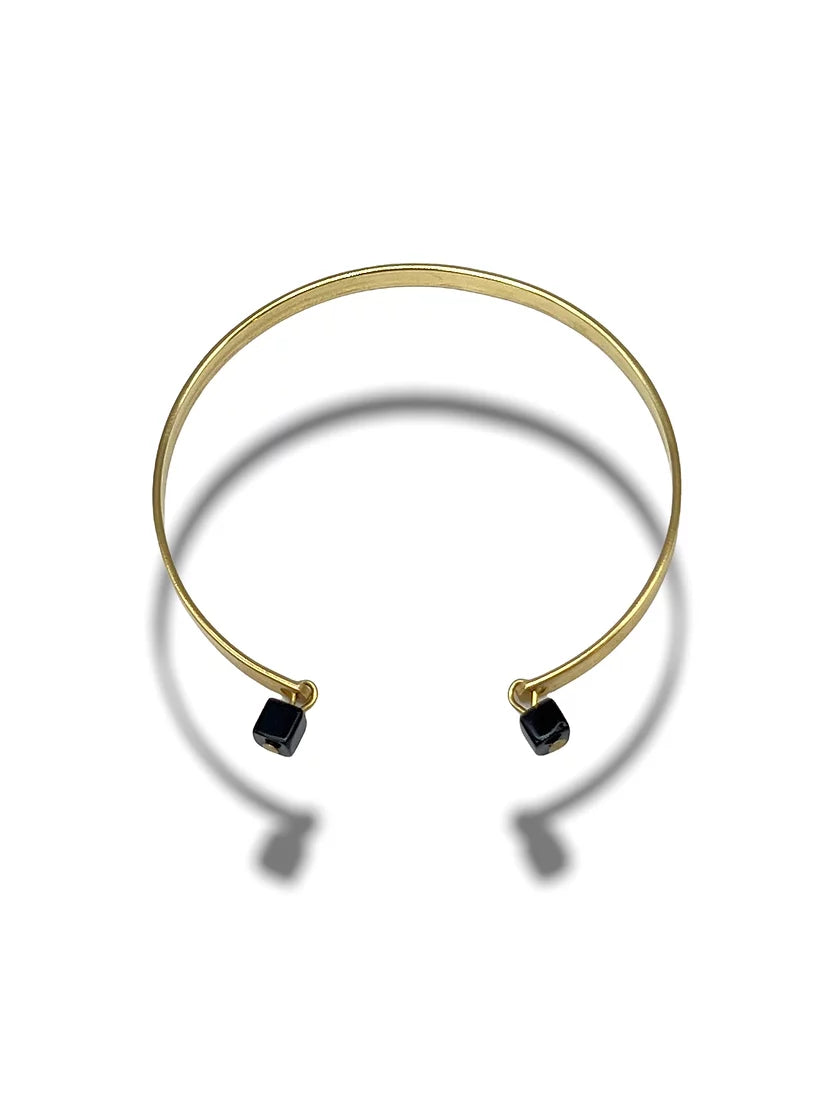 Lori Armreif mit schwarzen Onyx Cubes - allmymillionmoons