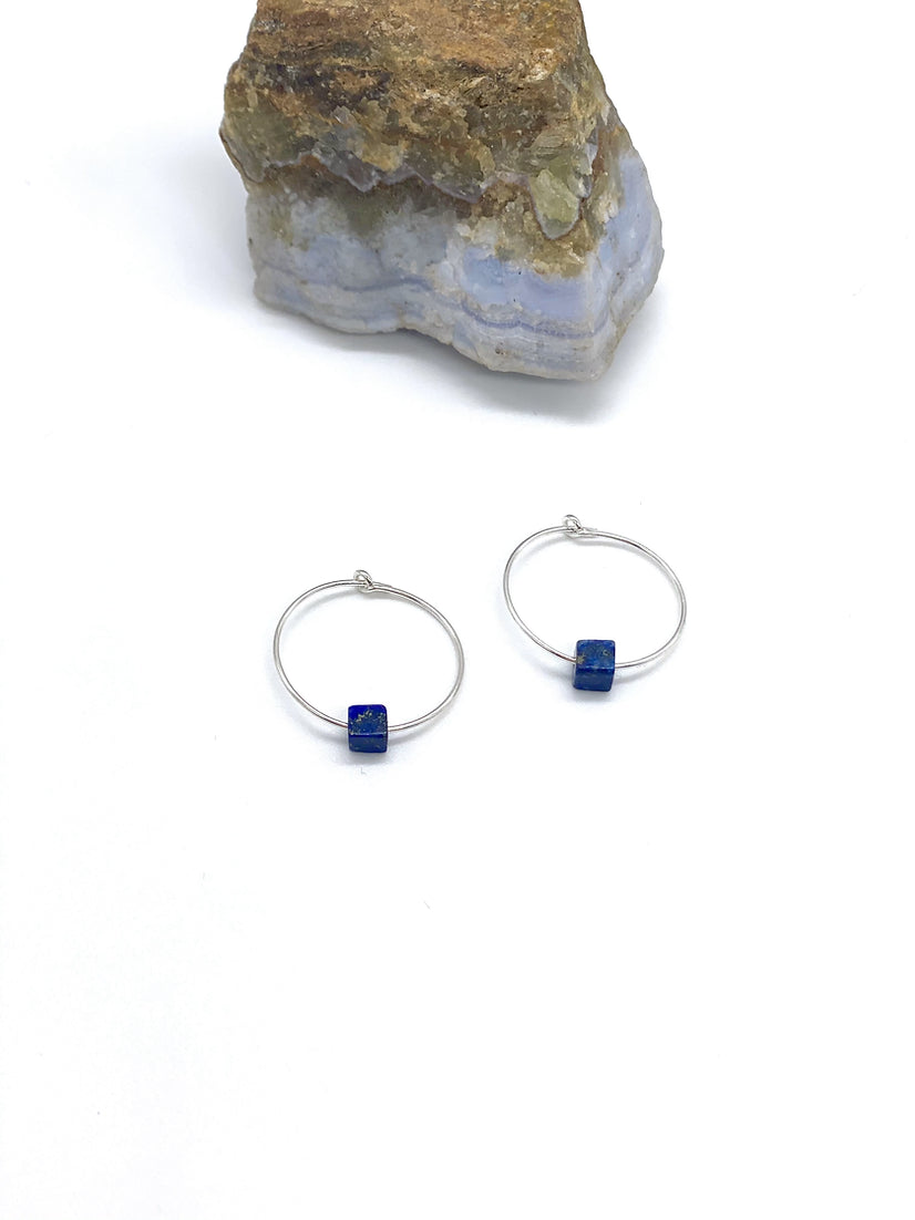 Yulia Silbercreolen mit Lapislazuli - allmymillionmoons